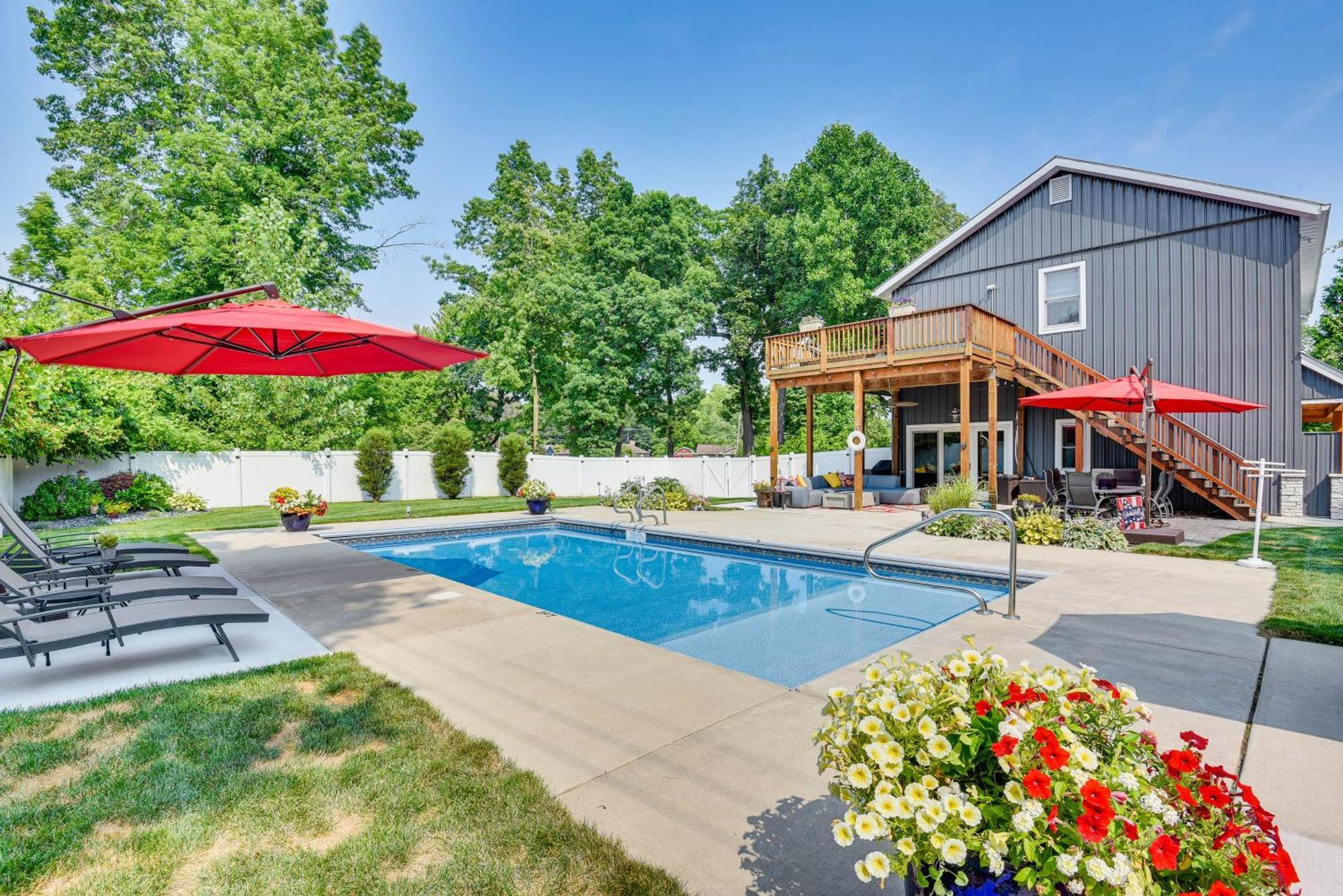 Benton Harbor Apt With Balcony And Shared Fire Pit Eksteriør billede