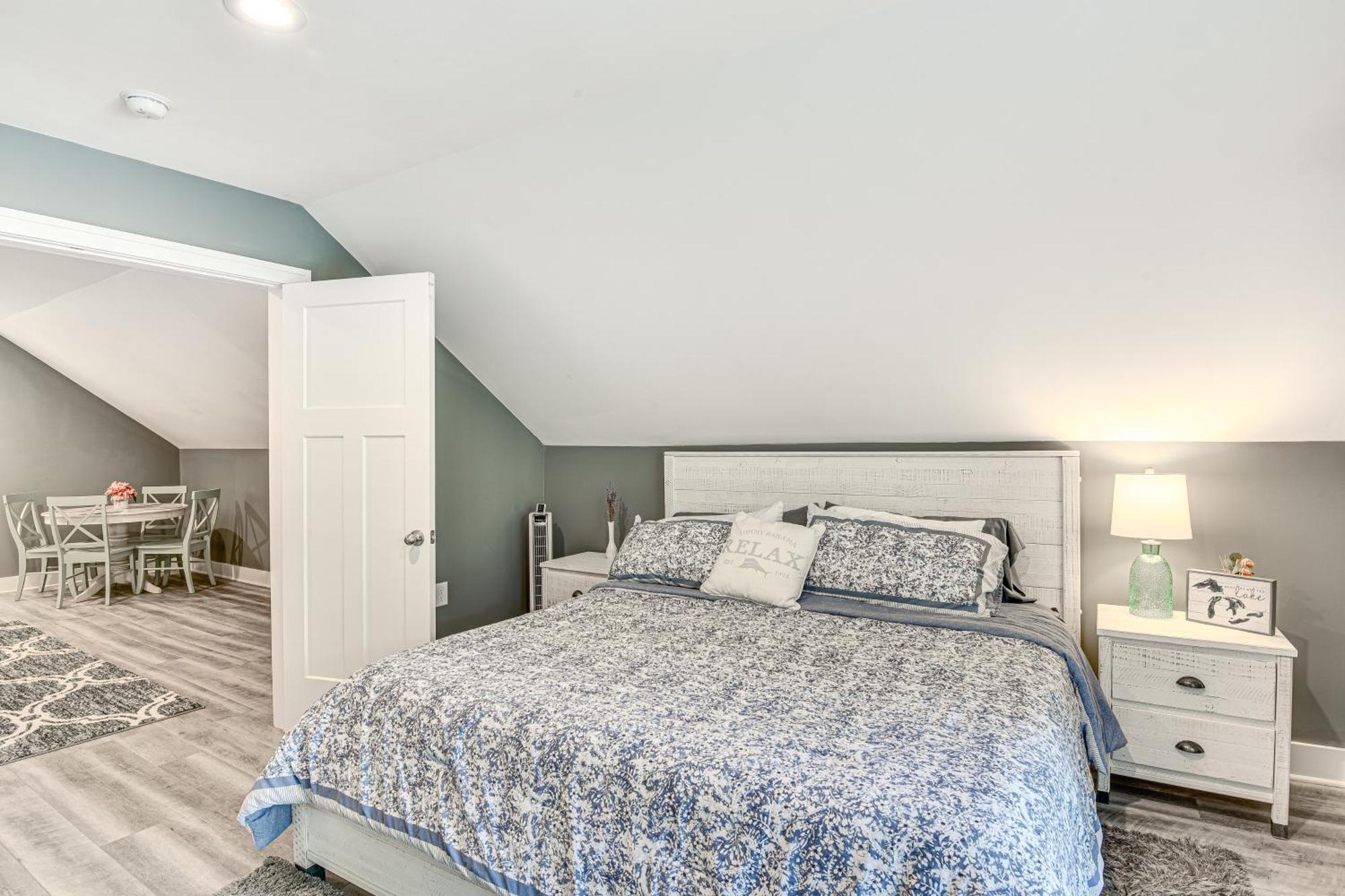 Benton Harbor Apt With Balcony And Shared Fire Pit Eksteriør billede